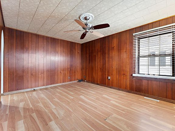 3rd image of 3625 California St