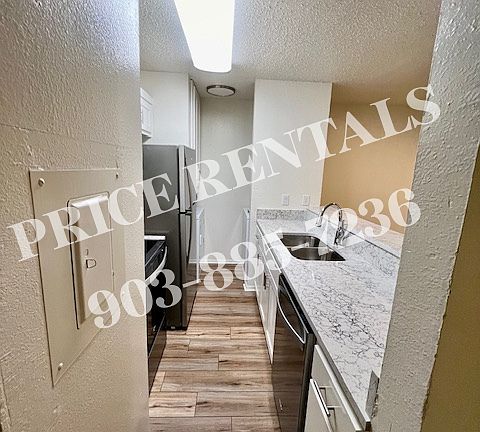 4th image of 201 W Spence St #4B