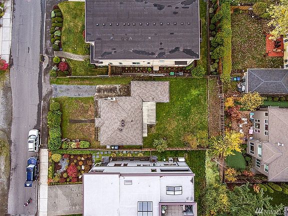 5th image of 10226 NE 64th St