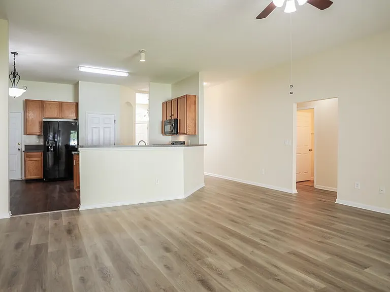 3460 Live Oak Hollow Dr — Photo 5