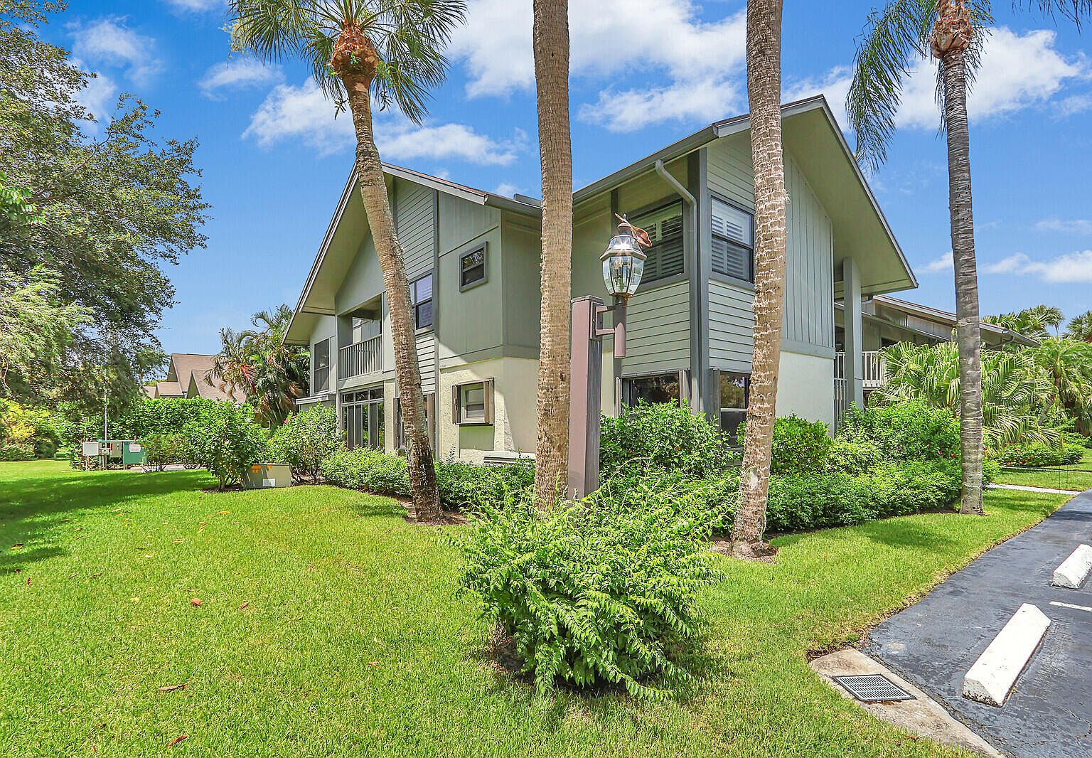 6276 SE Charleston Place #C-105