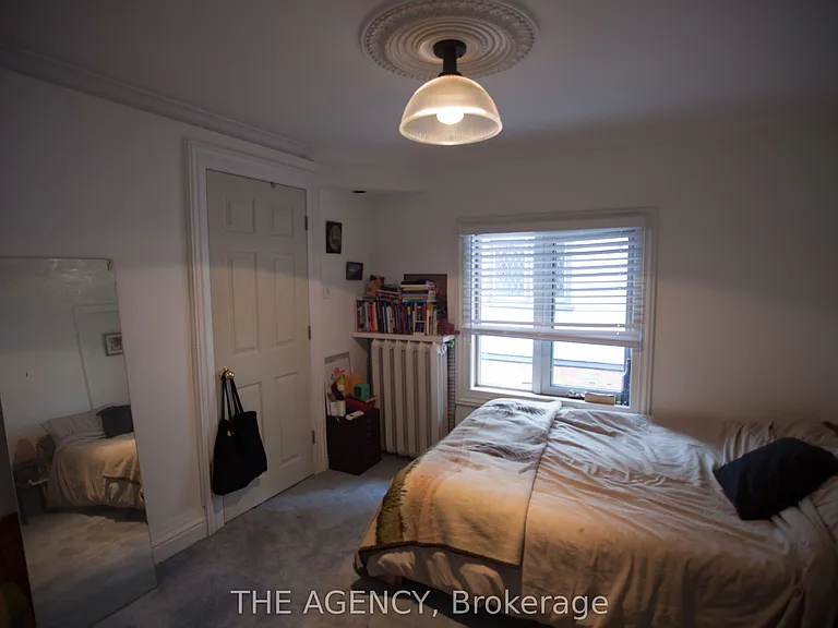43 Indian Road Cres #2F — Photo 9