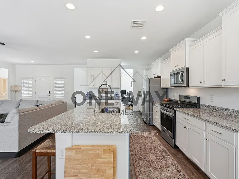 30558 W Clarendon Ave — Photo 14