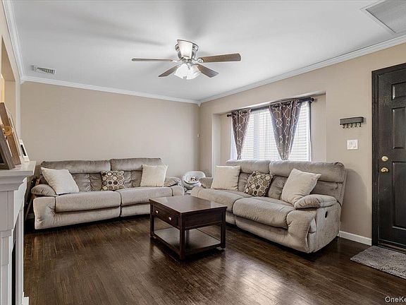 3rd image of 299 37 Street