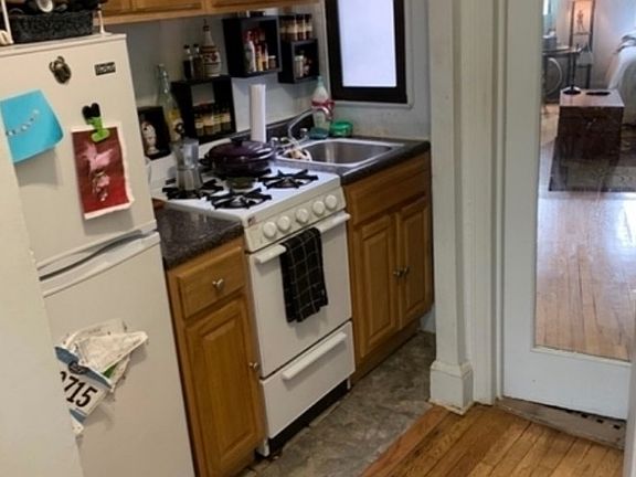3rd image of 337 E 85th St #6A
