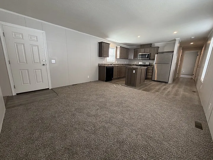 38000 Le Chateau Blvd #524 — Photo 5
