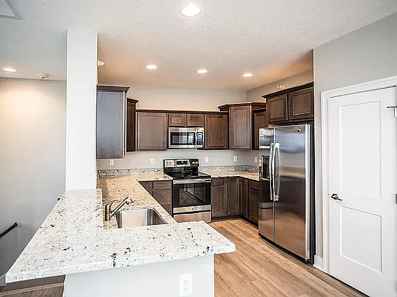 5590 S Prairie View Dr — Photo 2