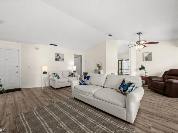 5631 Longleaf Dr, North Fort Myers, FL 33917