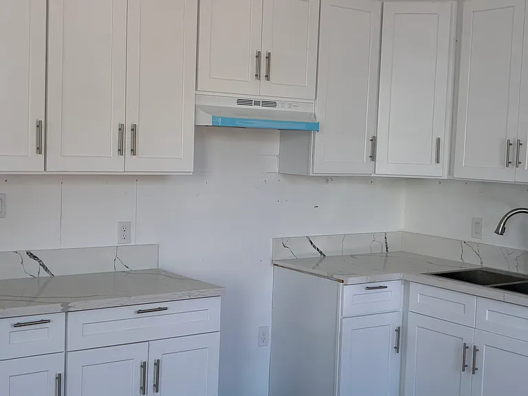 3223A E Colorado Blvd — Photo 9