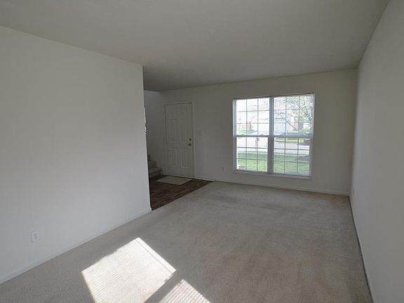 4th image of 10735 Tanbark Dr