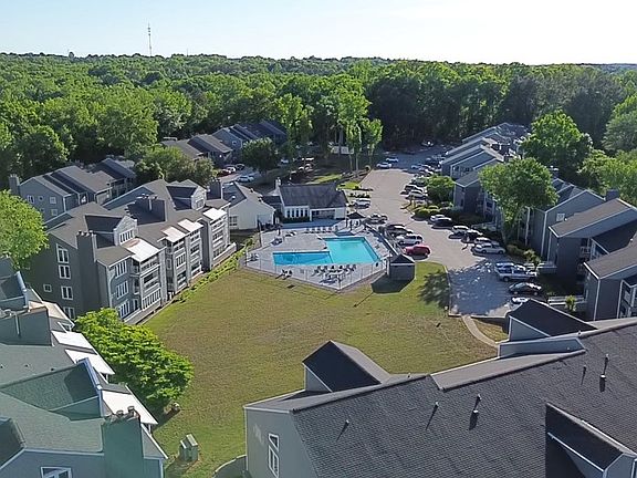 4th image of 1604 Northlake Dr