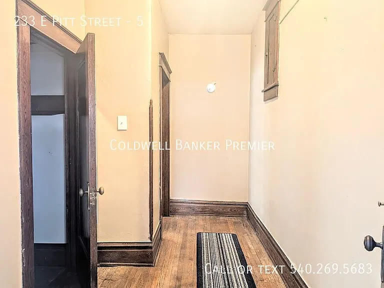 233 E Pitt St #5 — Photo 2