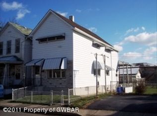 41 Woodbury St, Hanover Township, PA 18706