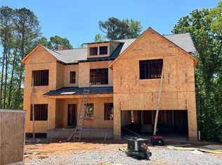 394 Laurel Cove Dr, Hoschton, GA 30548