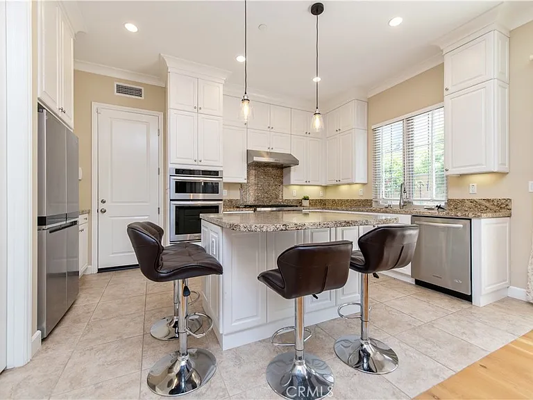 61 Berkshire Wood — Photo 11