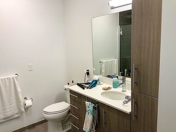 2nd image of 180 Telford St #25