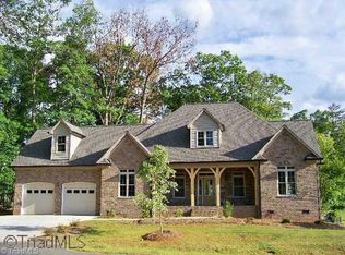 40 Olde Flds, Pfafftown, NC 27040