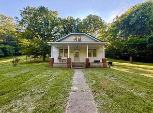 3205 Richmond St, Mount Vernon, KY 40456