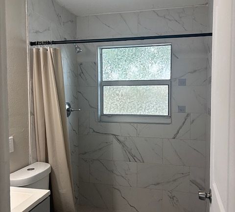 3rd image of 4960 Vincennes St #1