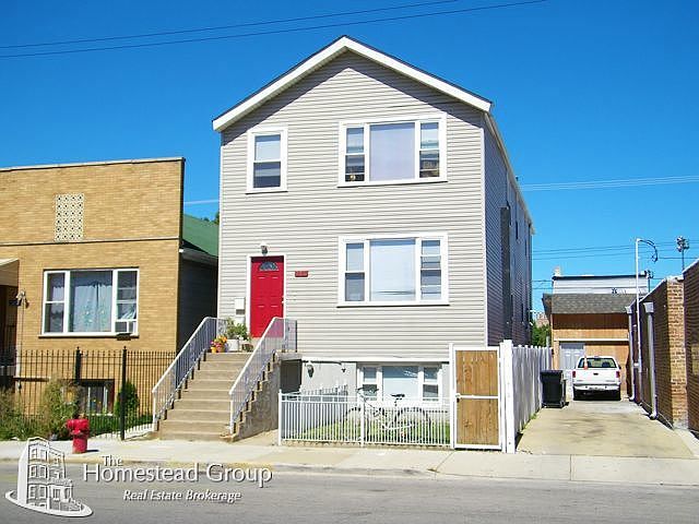1st image of 2220 W Grand Ave #1
