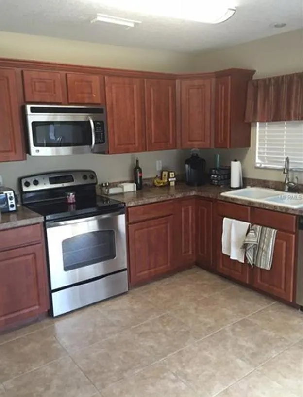 3 bed, 1524 sqft, $2,350 — Photo 1