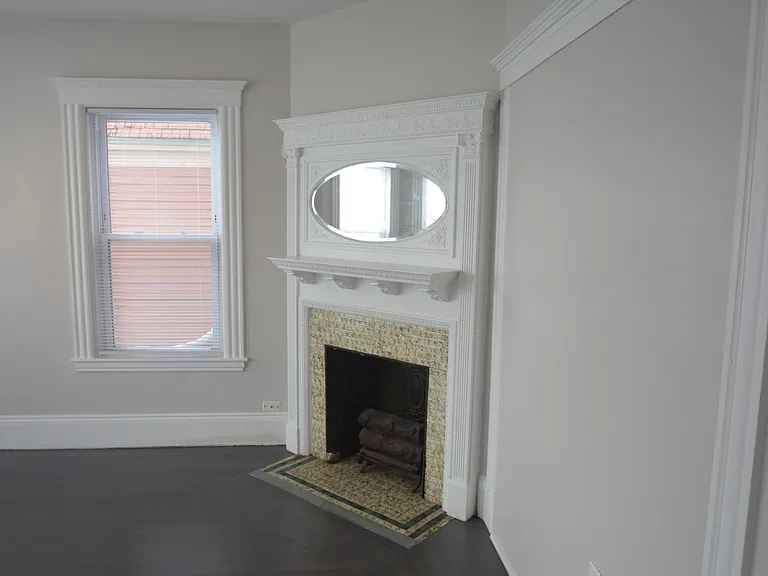31 Claybourne St #1 — Photo 48