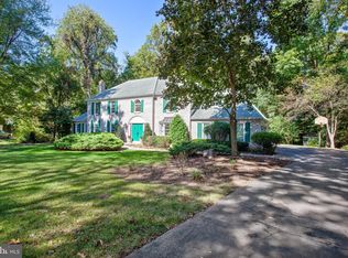 927 Hunt Dr, Yardley, PA 19067