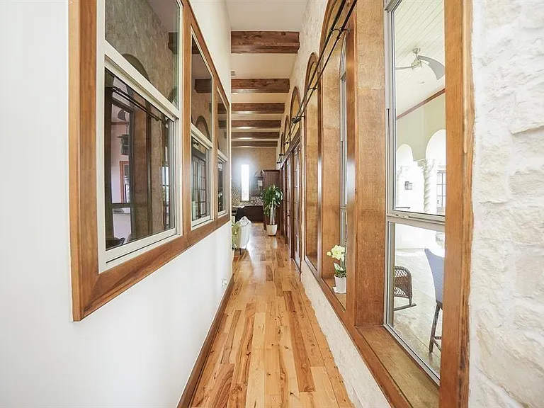 825 Grubbs Rd — Photo 19