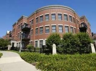 812 W College Pkwy UNIT 1A, Chicago, IL 60608