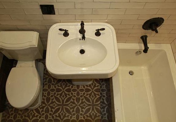4th image of 279 Bedford Ave #1
