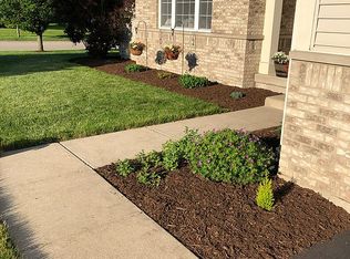 2203 Celerity Dr, Sycamore, IL 60178