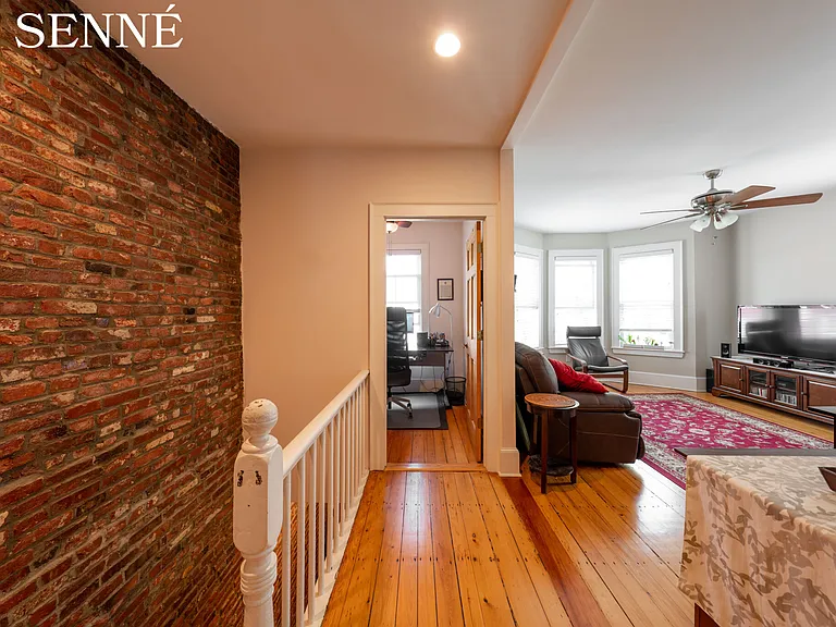 40 Wyatt St — Photo 5