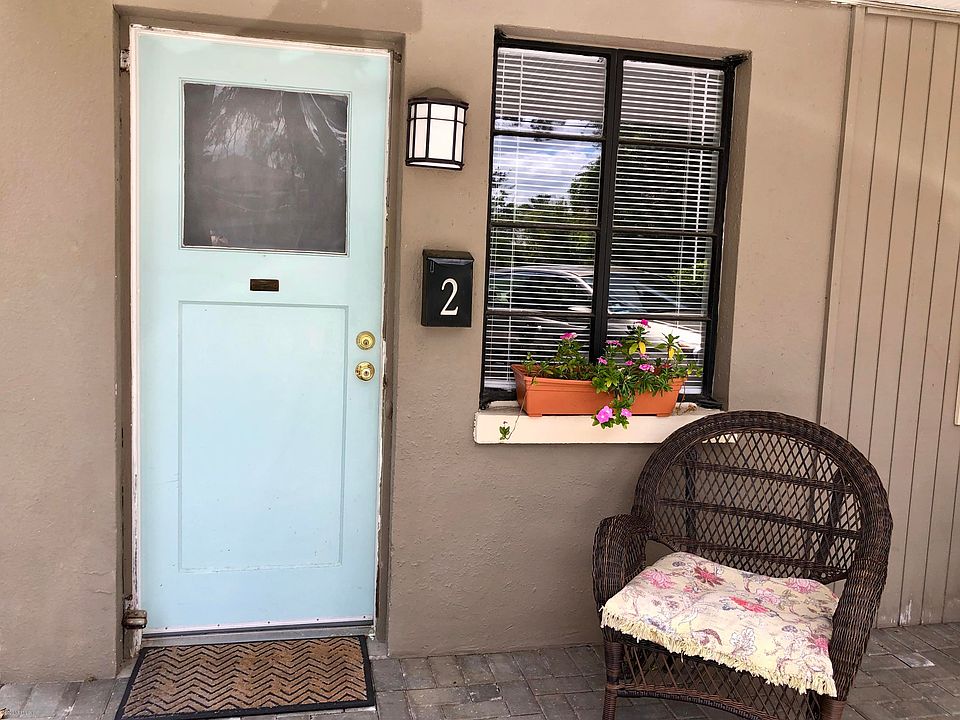 1st image of 2727 Oak St #2