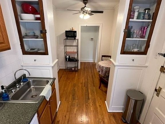 5th image of 4409 N Greenview Ave APT 3W