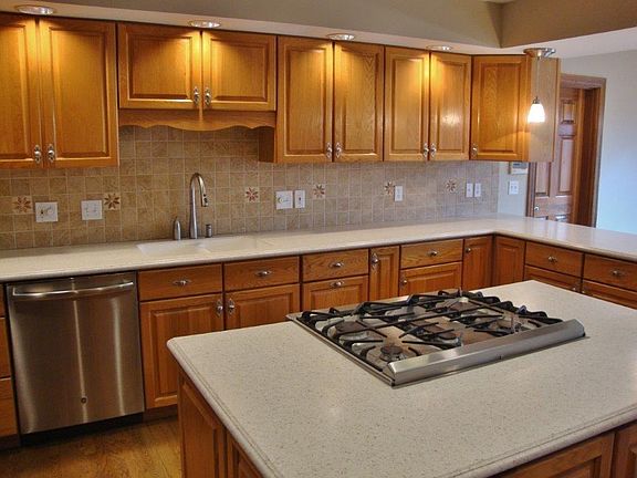 4th image of 5140 Deerview Park Dr