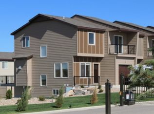 5801 Victoria Ave UNIT J, Williston, ND 58801