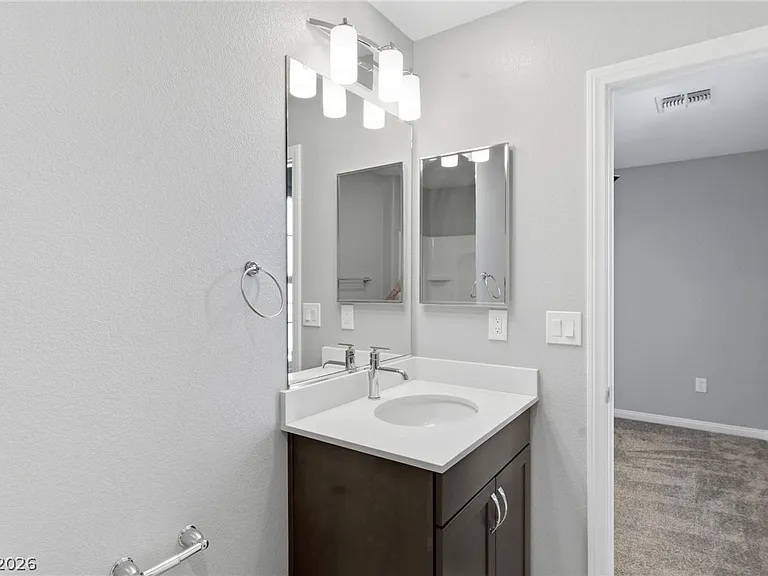 2599 Tolmezzo St — Photo 39