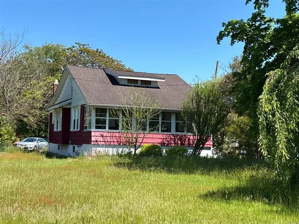 515 S Brewster Rd, Vineland, NJ 08360