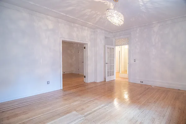 Rented by WAM Partners - William Moses Co. | media 9