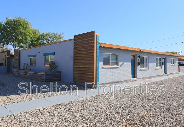 1747 E Virginia Ave #4 — Photo 1