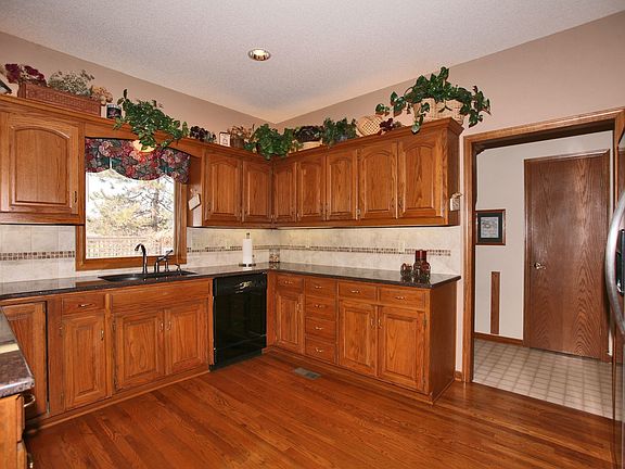 Kitchen - Granite counter