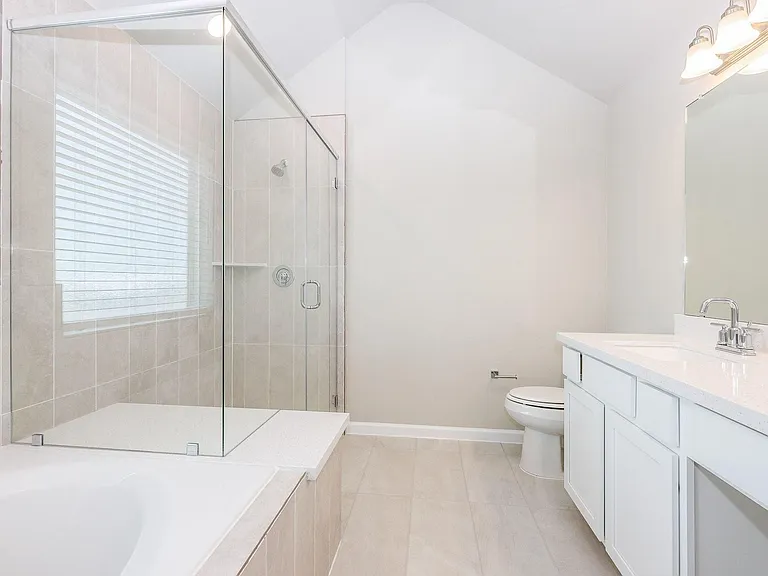 3018 Tres Olive Dr — Photo 16