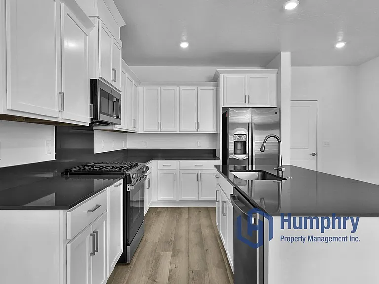 192 N Stratus Way — Photo 17