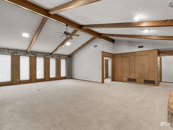 3rd image of 2417 Brentwood Dr