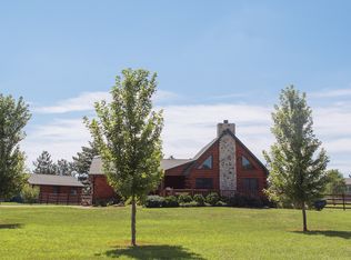 13630 Burr Oak Rd, Wamego, KS 66547