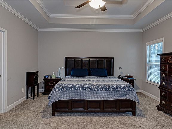 5th image of 333 Lee Road 2154
