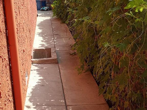 4th image of 1445 1/2 Echo Park Ave
