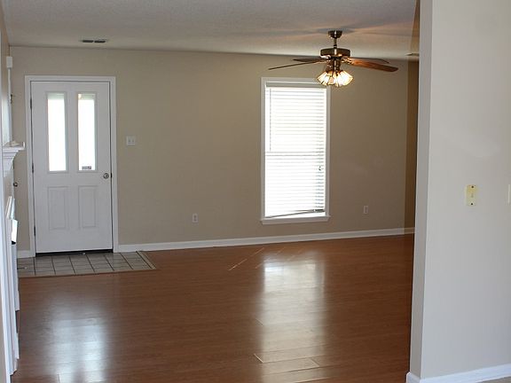 Kitchen-Living Room View