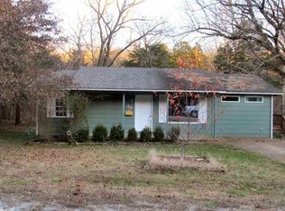 33 Chinook Ln, Cherokee Village, AR 72529