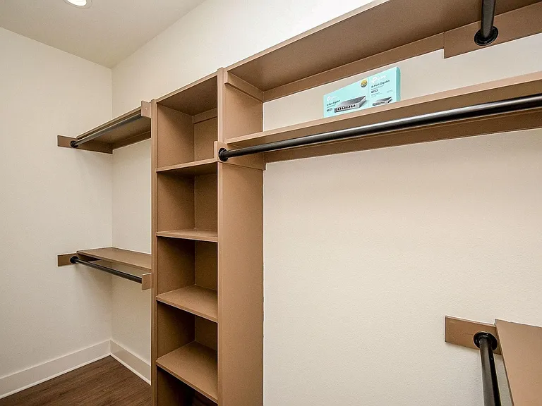 4101 Victoria Ave #B — Photo 28